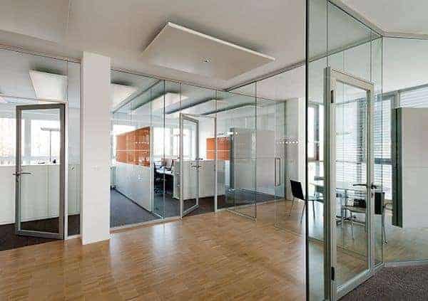 رجل مكتب نظم التقسيم